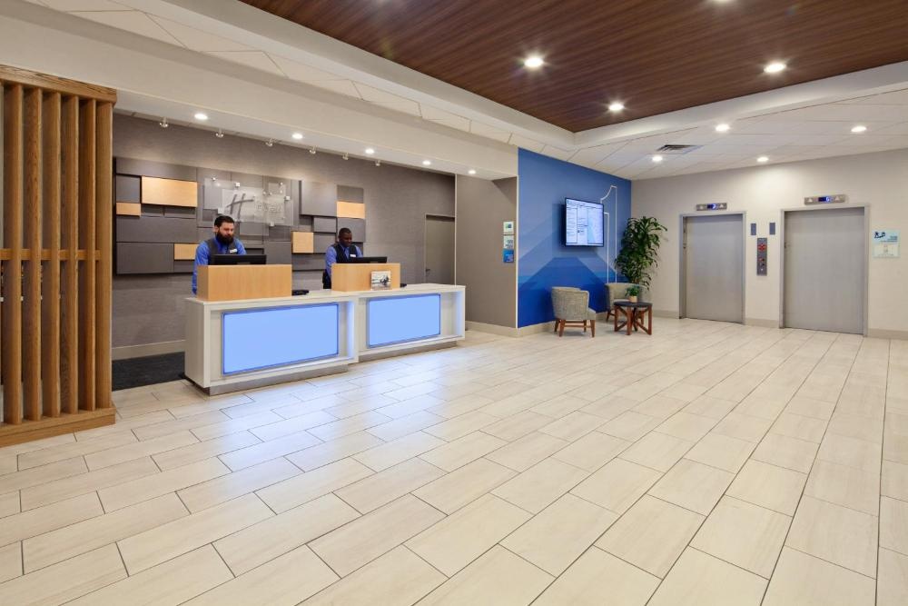 Holiday Inn Express Los Angeles LAX Airport
